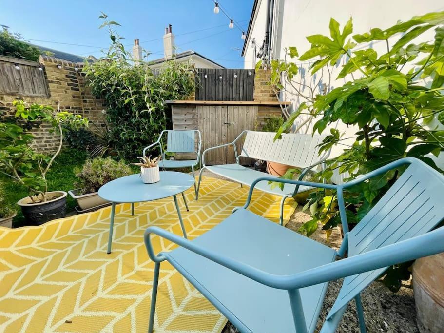 Northdene Cottage - Cosy Old Fisherman'S Cottage Two Mins From Sea - Free Parking - Wood Burning Stove - Roll Top Bath - Dog Friendly Deal Zewnętrze zdjęcie