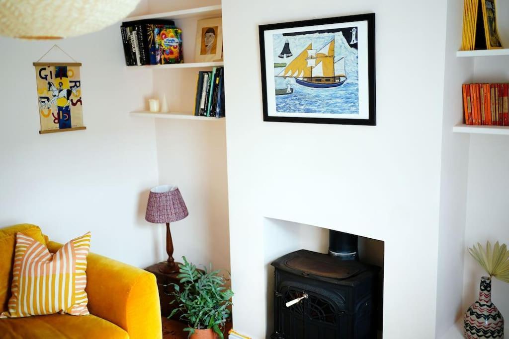 Northdene Cottage - Cosy Old Fisherman'S Cottage Two Mins From Sea - Free Parking - Wood Burning Stove - Roll Top Bath - Dog Friendly Deal Zewnętrze zdjęcie