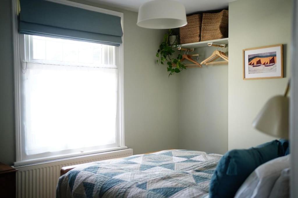 Northdene Cottage - Cosy Old Fisherman'S Cottage Two Mins From Sea - Free Parking - Wood Burning Stove - Roll Top Bath - Dog Friendly Deal Zewnętrze zdjęcie