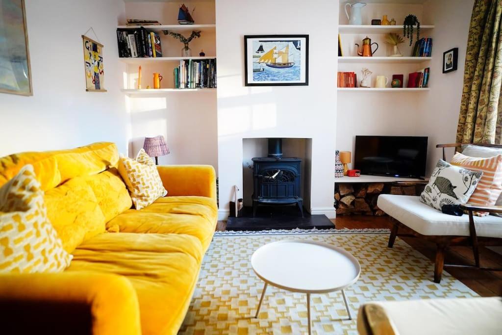 Northdene Cottage - Cosy Old Fisherman'S Cottage Two Mins From Sea - Free Parking - Wood Burning Stove - Roll Top Bath - Dog Friendly Deal Zewnętrze zdjęcie